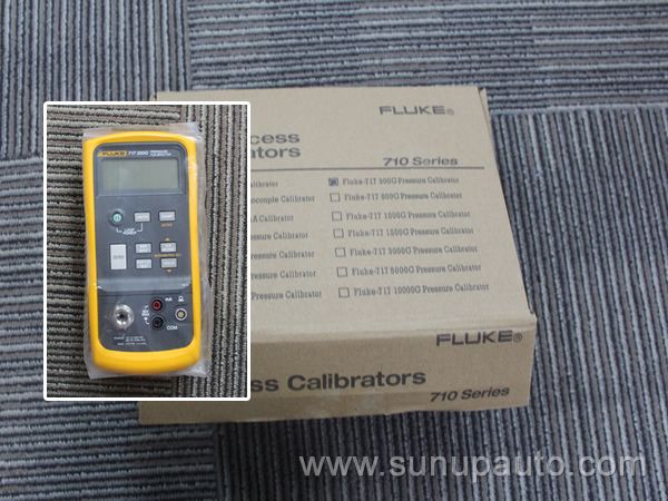 Fluke 717 300G Pressure Calibrator